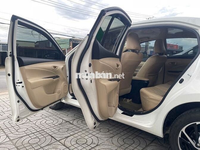 Toyota Vios 2022 E CVT