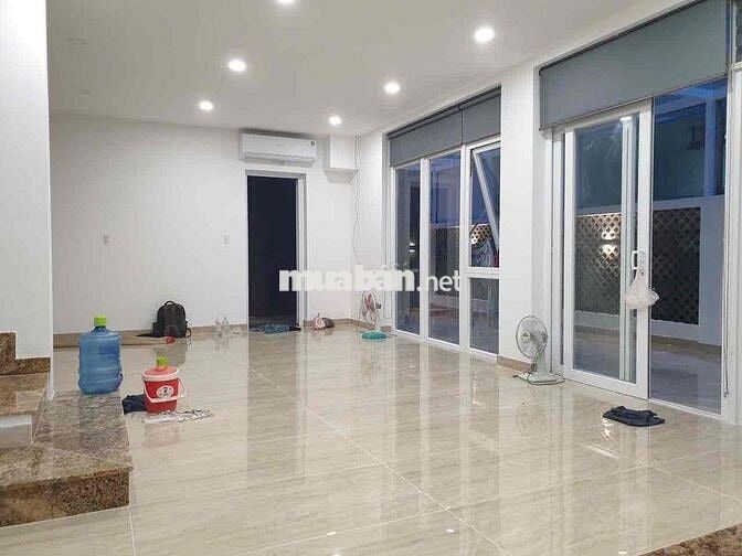 *** căn biệt thue đơn lập khu JGS ngang 9m1 giá cực tốt