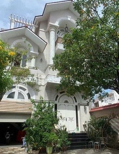 BIỆT THỰ 9 X 30M - XÂY 4 TẦNG - ĐƯỜNG LÊ QUANG ĐỊNH - BÁN 31 TỶ