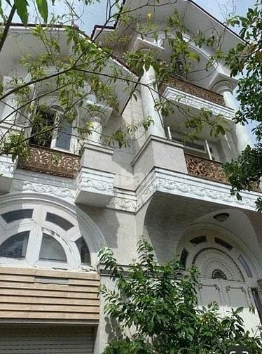 BIỆT THỰ 9 X 30M - XÂY 4 TẦNG - ĐƯỜNG LÊ QUANG ĐỊNH - BÁN 31 TỶ