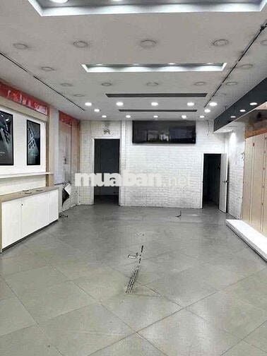 Mặt tiền đường Trần Quang Khải, Quận 1(KD TỰ DO, vỉa hè rộng)