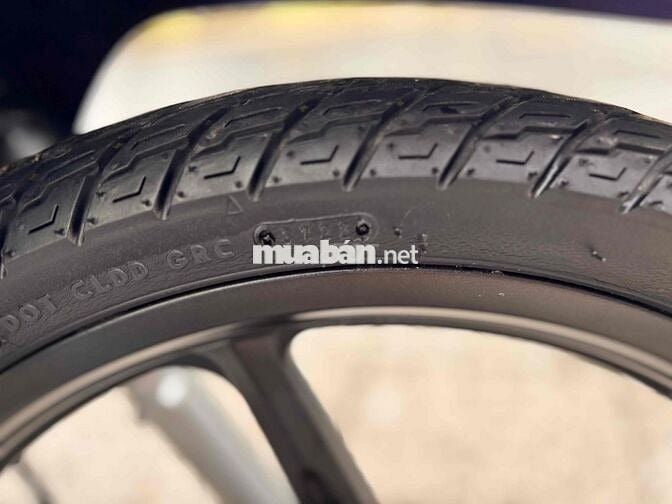 Future Led 2022 bản xanh đen,xe đẹp đi lướt 4000km