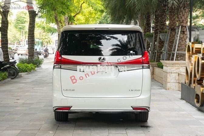 Xe Lexus LM 350 2022 - 5 Tỷ 850 Triệu