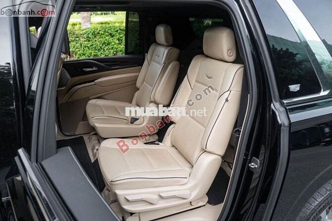 Cadillac Escalade Premium Luxury ESV AWD 2021