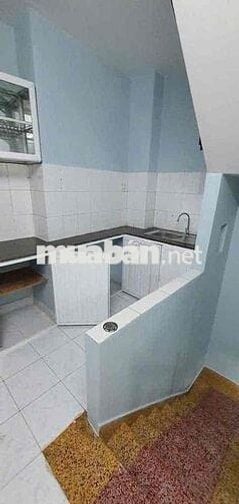 CHO THUÊ NHÀ HBG - 1T 2L 2PN 2WC 1PK - GẦN NGÃ 4 HÀNG XANH - 10TR