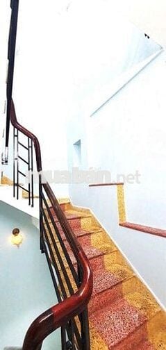 CHO THUÊ NHÀ HBG - 1T 2L 2PN 2WC 1PK - GẦN NGÃ 4 HÀNG XANH - 10TR