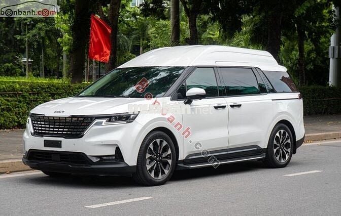 Xe Kia Carnival Royal 2.2D 2022 - 1 Tỷ 720 Triệu