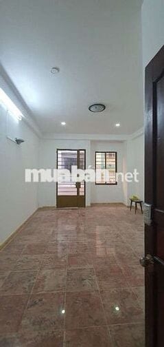 Cho thuê nhà mặt tiền cx lữ Gia, nhà mới sạch đẹp