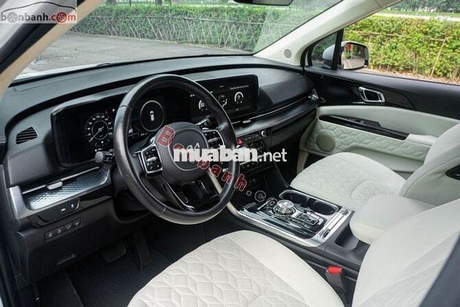 Xe Kia Carnival Royal 2.2D 2022 - 1 Tỷ 720 Triệu