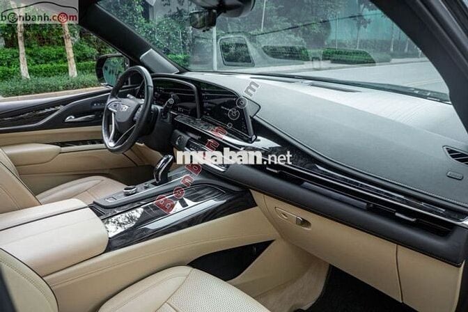 Cadillac Escalade Premium Luxury ESV AWD 2021