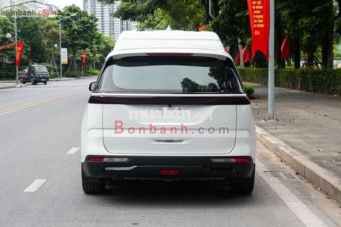 Xe Kia Carnival Royal 2.2D 2022 - 1 Tỷ 720 Triệu