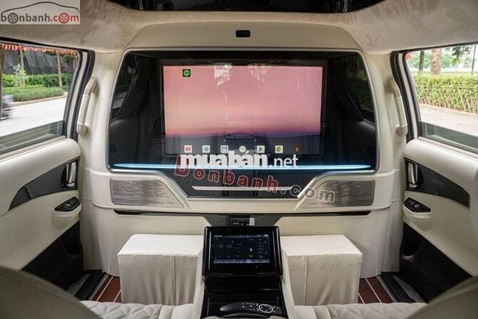 Xe Kia Carnival Royal 2.2D 2022 - 1 Tỷ 720 Triệu