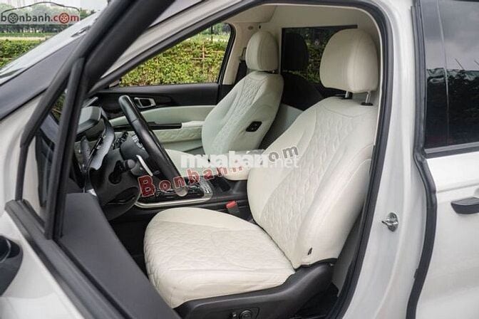 Xe Kia Carnival Royal 2.2D 2022 - 1 Tỷ 720 Triệu