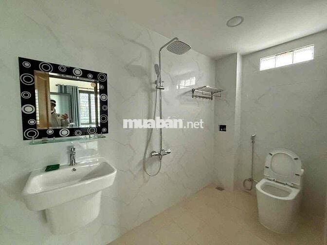 Nhà 10x10 Giáp Gò Vấp 3Pn Sẵn Nội Thất