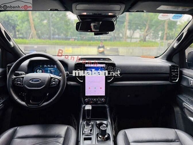 Xe Ford Everest Titanium 2.0L 4x2 AT 2023