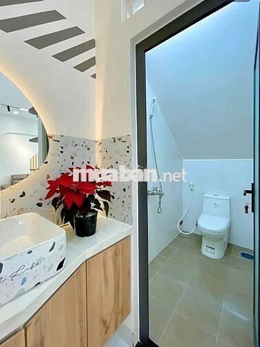 BÁN NHÀ GẦN MT ĐƯỜNG ĐẠI LỘ BÌNH DƯƠNG 72m2 GIÁ 1tỷ854 SHR