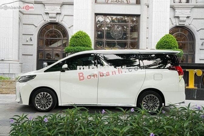 Xe Lexus LM 350 2022 - 5 Tỷ 850 Triệu