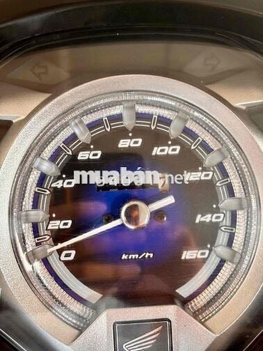 Future Led 2022 bản xanh đen,xe đẹp đi lướt 4000km