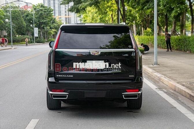 Cadillac Escalade Premium Luxury ESV AWD 2021