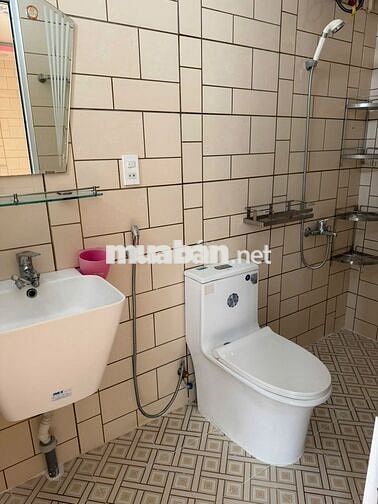 Cần bán căn hộ chung cư Cao Ốc Bình Đông Xanh 557