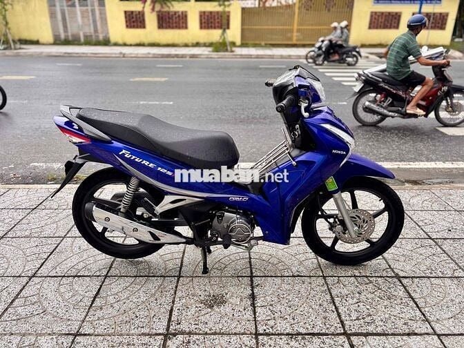 Future Led 2022 bản xanh đen,xe đẹp đi lướt 4000km