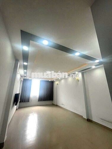 Cho thuê nguyên căn trống rộng rãi, 4pn 3wc, hxh, Đs 2 P16 Gò vấp