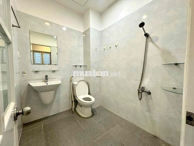 🏡Cho thuê phòng, 40m2, ban công tách bếp ngay Phan Đăng Lưu, Phú Nhuận