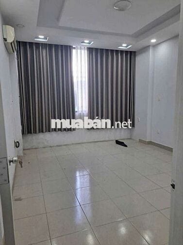 Cho thuê nguyên căn trống rộng rãi, 4pn 3wc, hxh, Đs 2 P16 Gò vấp