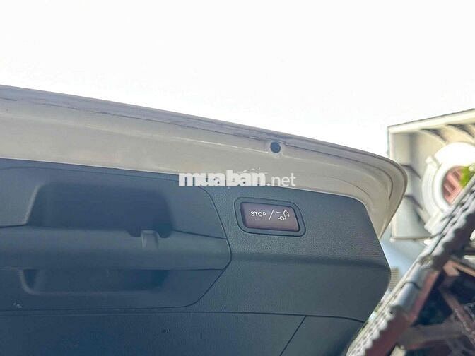 Mercedes Benz GLC250 4Matic sx 2016 màu trắng