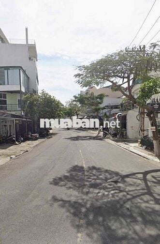 Nhà 2 mặt tiền đường Dương Hiến Quyền 165,9m