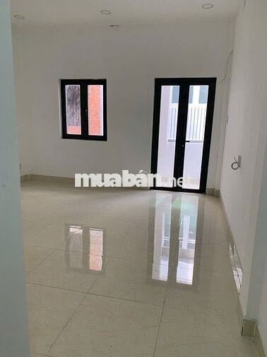 Nhà hẻm đẹp sát mặt tiền cho thuê Tràn Quang diệu 4x10m 2 lầu, 16 tr