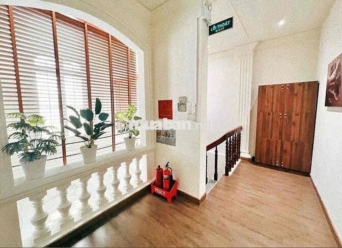 NHÀ BIỆT THỰ HẺM XE TĂNG GIÁ TỐT Ở Q10