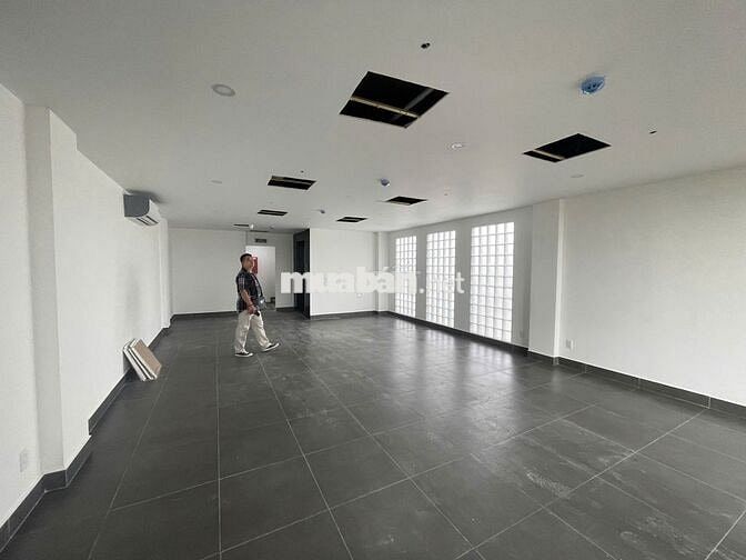 NHÀ MT HỒ BIỂU CHÁNH_ TRỆT 4 LẦU THANG MÁY. THIẾT KẾ VĂN PHÒNG