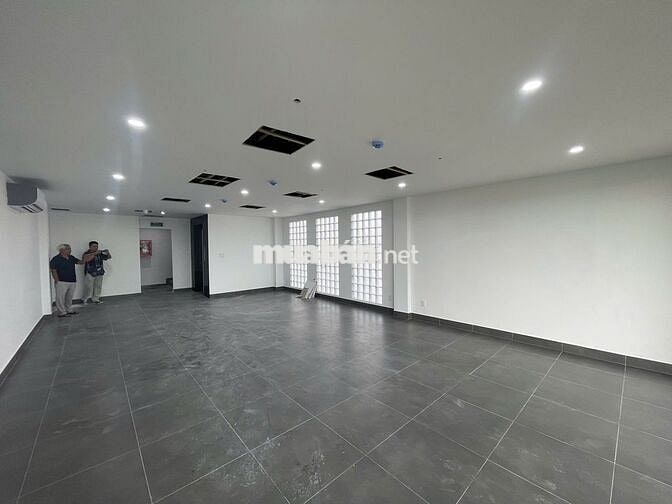 NHÀ MT HỒ BIỂU CHÁNH_ TRỆT 4 LẦU THANG MÁY. THIẾT KẾ VĂN PHÒNG