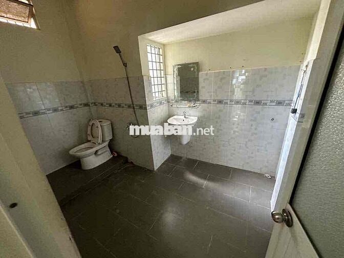 Nhà Mới Đẹp HXH Đường Tuệ Tĩnh , DT: 4x13m, 2lầu 4PN