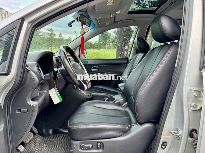 Kia Carens 2012 - 110000 km