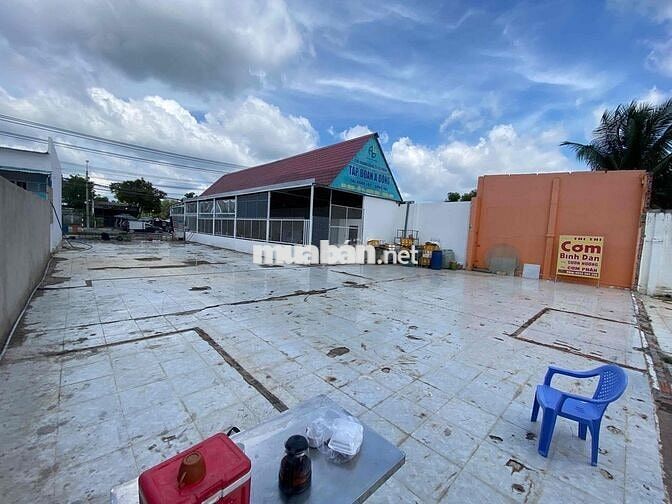 biệt thự 3 mặt tiền quốc lộ 1A dt 3214m2  xã mới Xuân Hoà