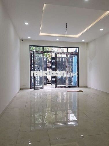 Nhà mới khu VIP Dương Thị Giang dt 5×20 có 4pn,5wc, sân thượng