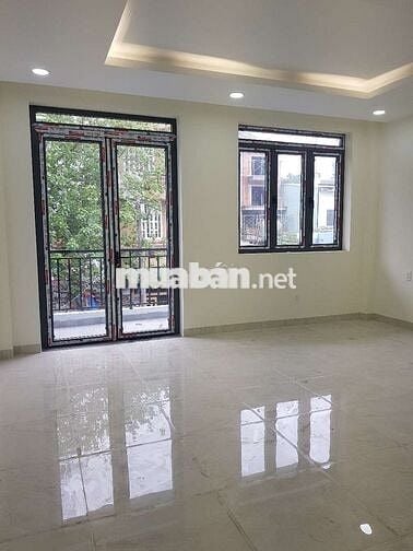 Nhà mới khu VIP Dương Thị Giang dt 5×20 có 4pn,5wc, sân thượng