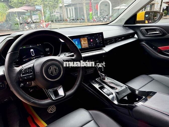 MG MG5 2022 Luxury - 31000 km