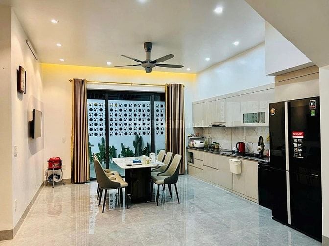 Chính chủ bán nhà MT Trần Đại Nghĩa 9x11m 1 lầu giá 700 triệu, SHR