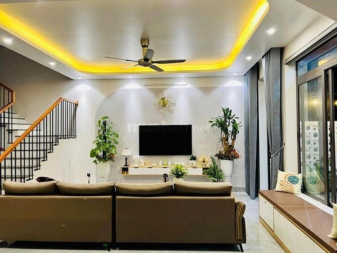 Chính chủ bán nhà MT Trần Đại Nghĩa 9x11m 1 lầu giá 700 triệu, SHR