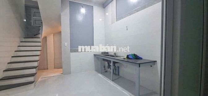 KHO DIỆN TÍCH 8*26, TRỆT LẦU, 3PN, 4WC, ĐƯỜNG XE TẢI