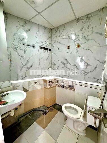 Phòng trọ 35m2 gần sân bay đường Cộng Hoà, Tân Bình