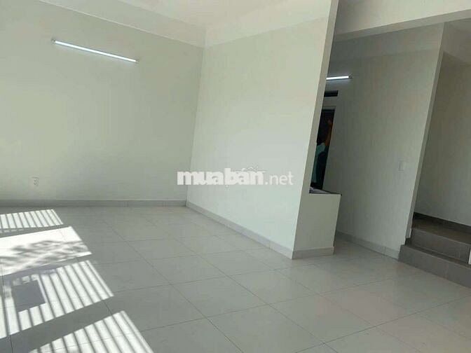 CHO THUÊ CĂN HỘ thương mại tầng trệt chung cư NL 2 -
gốc 2 mặt tiền