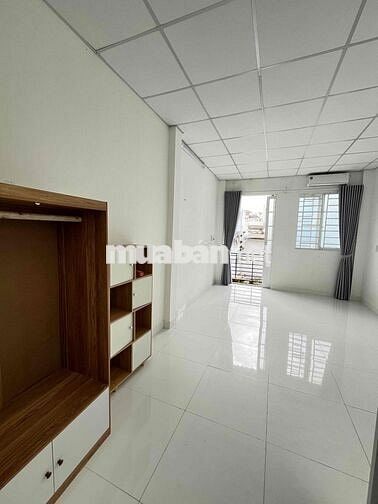 CHO THUÊ NHÀ 1 TRỆT 2 LẦU - 2PN 2WC 1PK - GẦN PHAN VĂN TRỊ - HẺM Ô TÔ