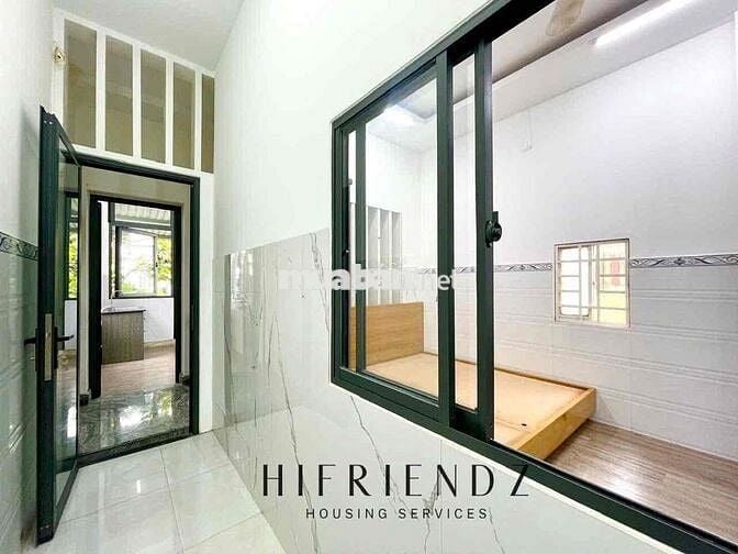 CHDV 1 PN LỚN - TÁCH BẾP - FREE XE - NẰM GẦN NGÃ TƯ BỐN XÃ