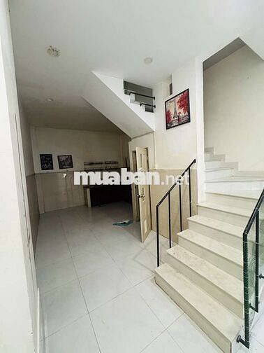 Bán nhà 2 tầng- 4×10 - hẻm 5m - ngay An Dương Vương - võ văn kiệt