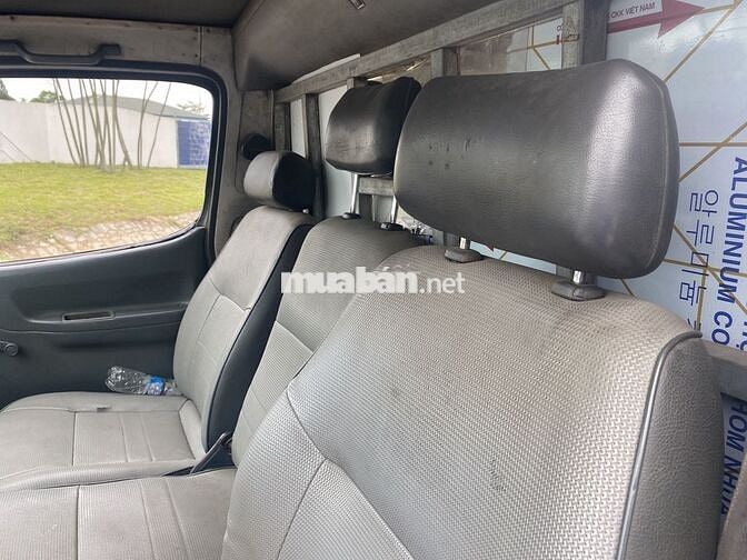 Toyota Hiace 2004 Van 3 chỗ - 30000 km