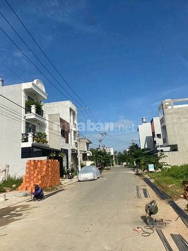 BÁN GẤP LÔ ĐẤT NỀN KDC CẦU TRÀM 282M2 GIÁ 1 TỶ 300 - SỔ HỒNG RIÊNG